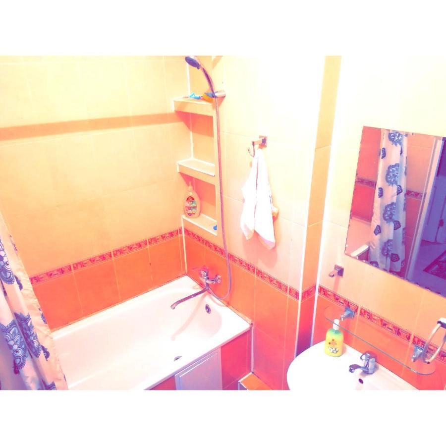 Nomad Apartment On Syganak 10Str Astana Phòng bức ảnh